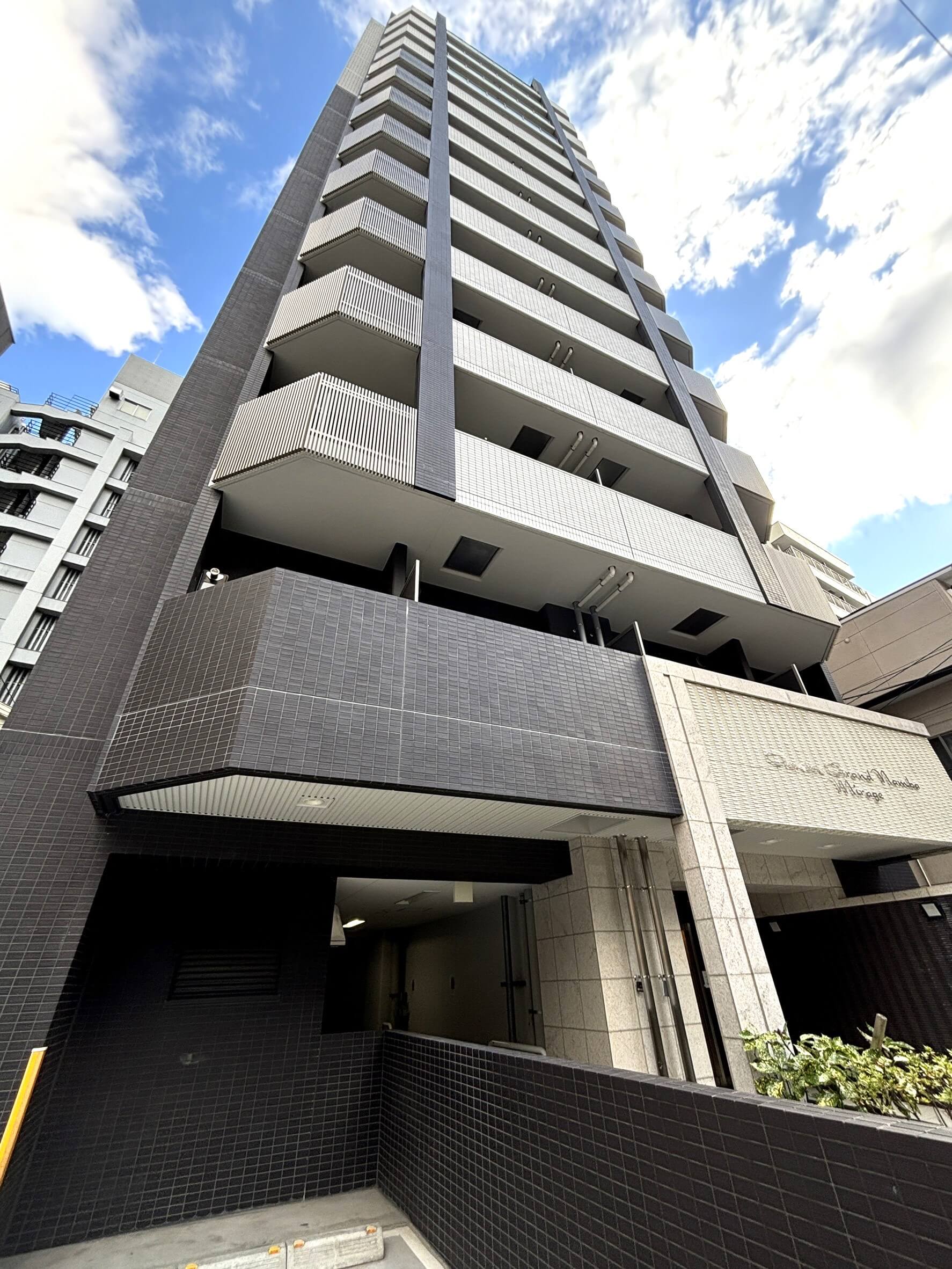 BraTTo難波ステーションフロント