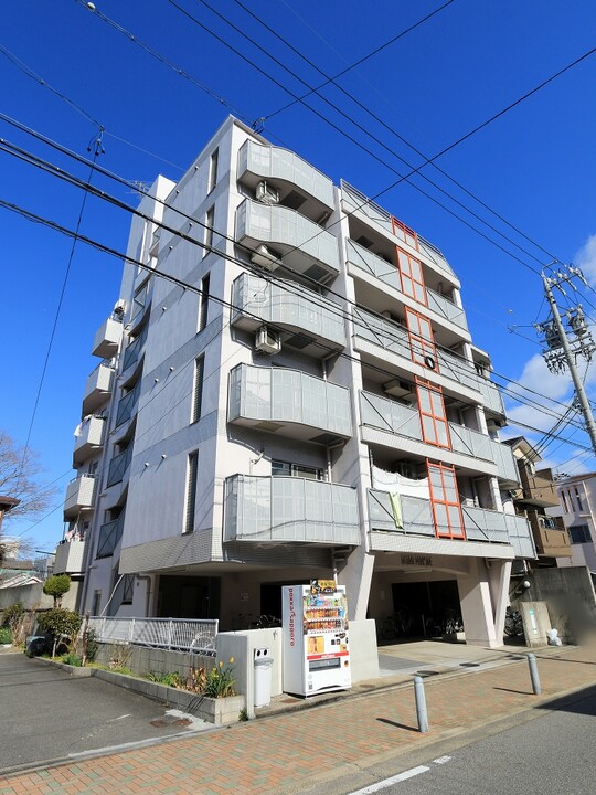 BraTToアキユラ須賀町